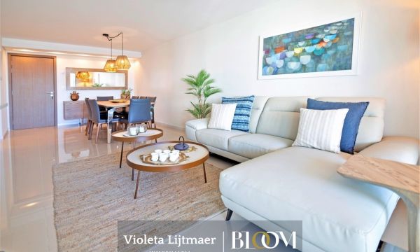 Espectacular apartamento con vista panorámica a la Brava